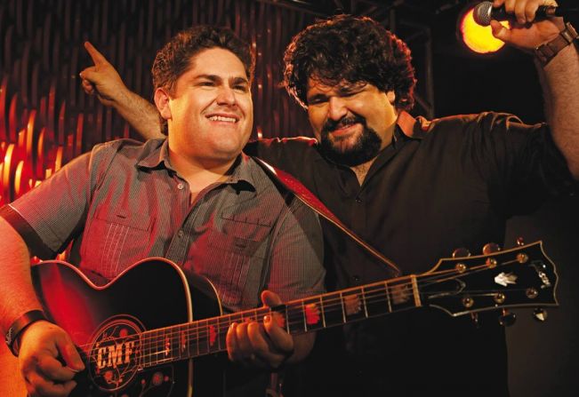 No intervalo da estreia do Brasil, show de Cesar Menotti e Fabiano é anunciado para a Festa do Peão