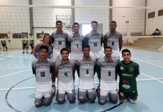 Vôlei Masculino de Pompeia vence Américo Brasiliense pela Liga APV