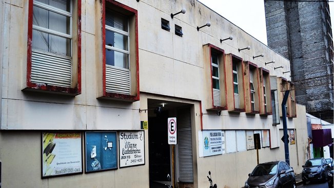 Concorrência pública para venda do minishopping acontece no próximo dia 1º de novembro