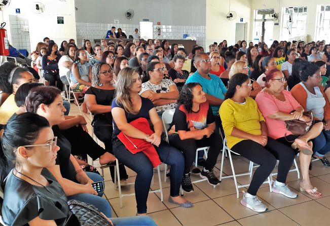 Equipe da Educação recebe treinamento de primeiros socorros