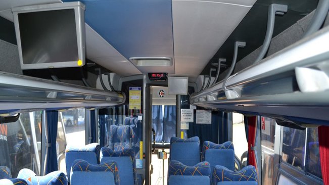 Programa de transporte universitário 100% gratuito é retomado com o fim das férias escolares