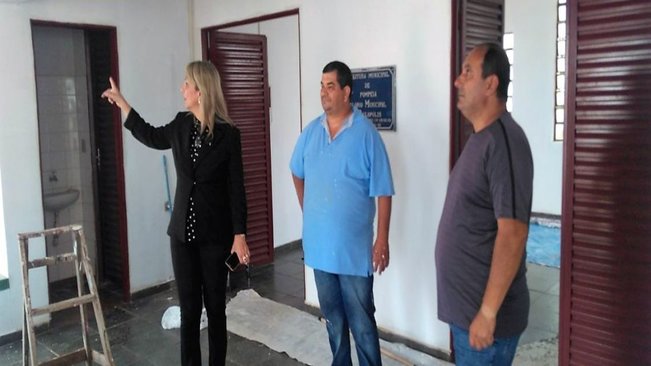 Prefeita tina e vereador leão conferem andamento de obras em paulópolis