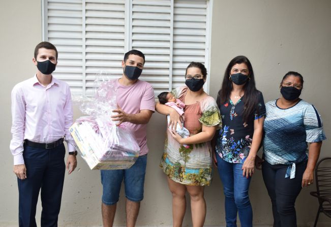 Programa Cesta de Bebês beneficia mães e novos pompeianos com enxoval completo de excelente qualidade e atinge nova geração