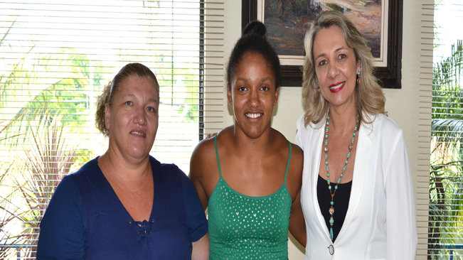 Judoca da Seleção Brasileira visita prefeita Tina
