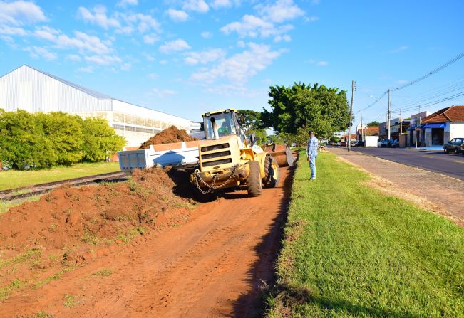 Prefeitura inicia terraplanagem para construção de nova Pista de Cooper e Ciclovia na Rodolfo Lara Campos
