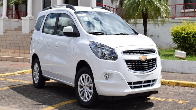 Pompeia comemora conquista de nova van para a saúde