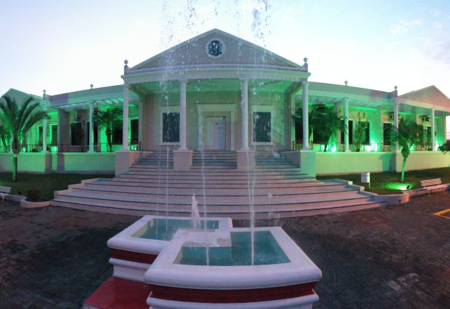 Bônus de mil reais para os servidores municipais e funcionários da Santa Casa já pode ser utilizado