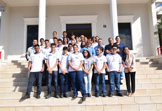 Alunos do S.I.M. visitam a Prefeitura