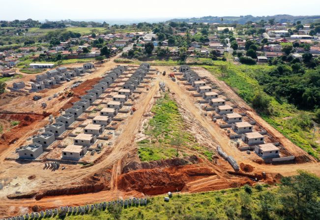 Projeto da prefeita Tina para doação de 95 lotes urbanizados é aprovado pela Câmara