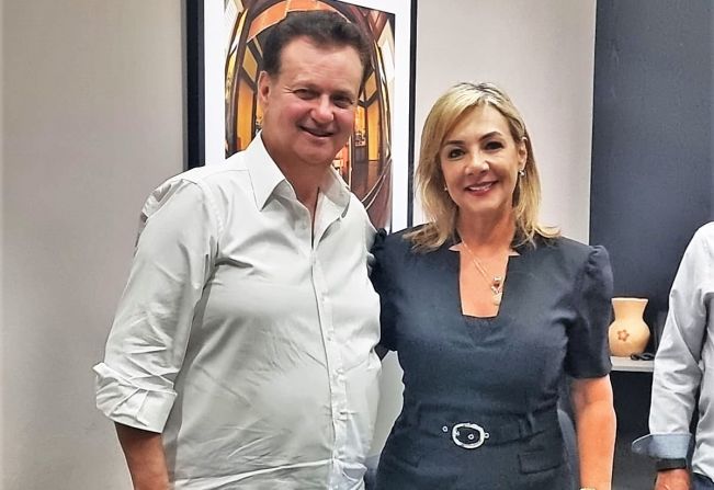 Prefeita Tina é recebida pelo Secretário de Governo Gilberto Kassab no Palácio dos Bandeirantes