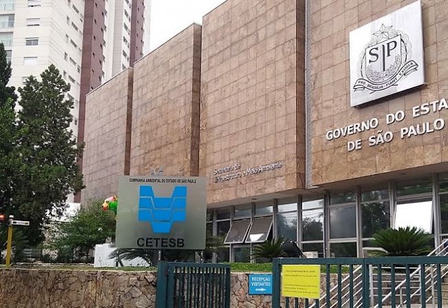 Prefeitura aciona CETESB e solicita investigação sobre despejo de resíduos industriais em galeria de água pluvial próxima ao Provence