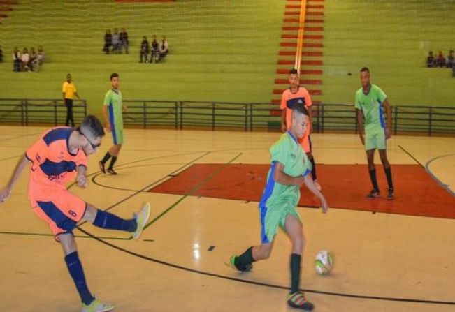 Futsal de Pompeia tem partida decisiva contra garça pelos jogos da juventude