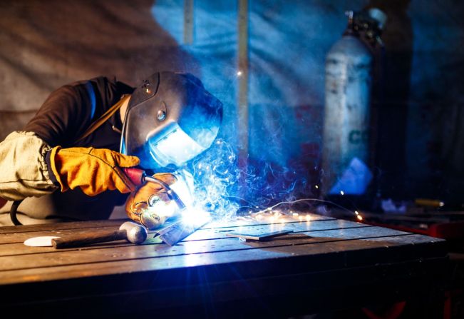 Emprega Pompeia tem vagas abertas para Soldador 