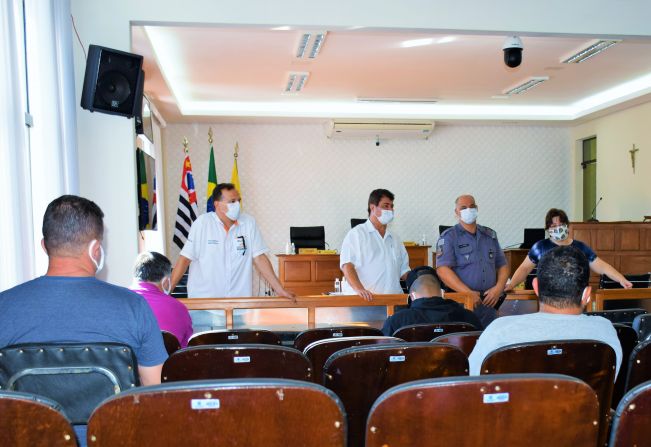 DHS, Vigilância Sanitária e PM cobram donos de bares para que cumpram Decreto de Quarentena