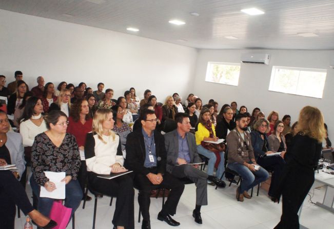 Encontro confirma Pompeia como referência em Educação