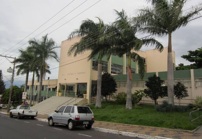 Prefeitura solicita ao governo do Estado cobertura para quadra de esportes da E. E. Cultura e Liberdade