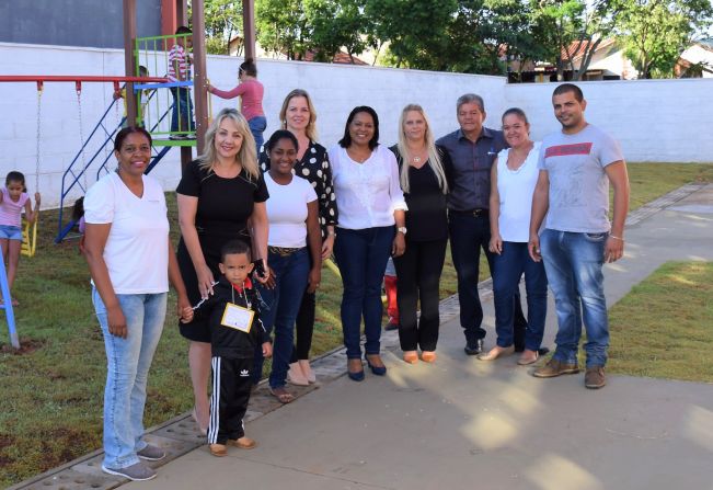 Prefeita Tina visita CEMEI “Cirlei Giroto” no primeiro dia de funcionamento da creche