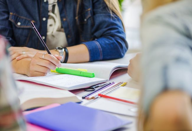 Cursinho em preparação para o ENEM e vestibulares segue com inscrições abertas
