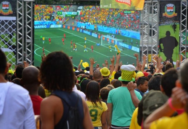 Prefeitura prepara grande telão de LED para os jogos do Brasil na Copa