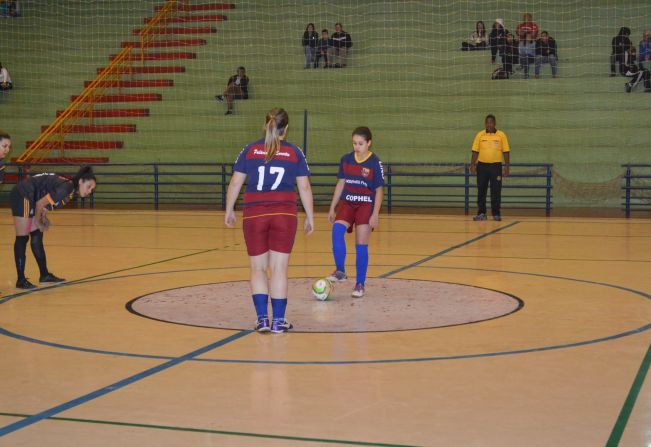 Tem início nesta segunda (11) o Campeonato de Férias de Pompeia promovido pela Prefeitura Municipal 