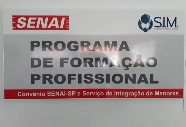 PARCERIA SENAI E SERVIÇO DE INTEGRAÇÃO DE MENORES -SIM